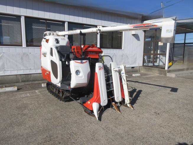 クボタ コンバイン 写真