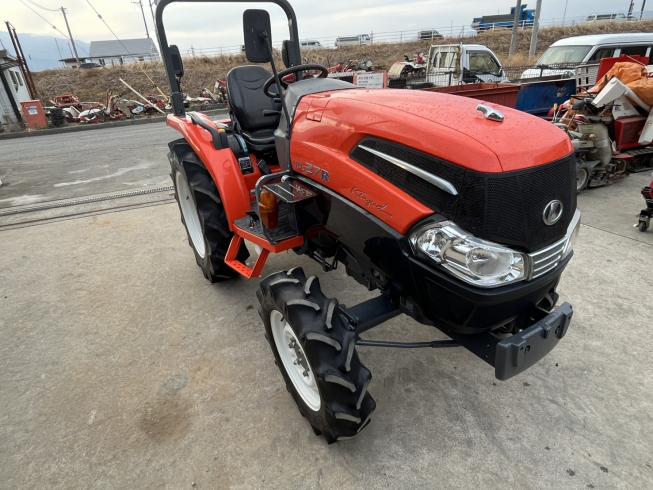 トラクター KL27R 写真２