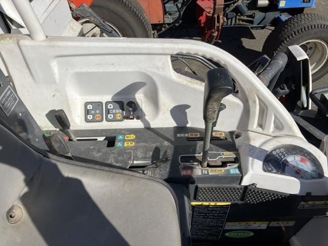 コンバイン AR323 写真５