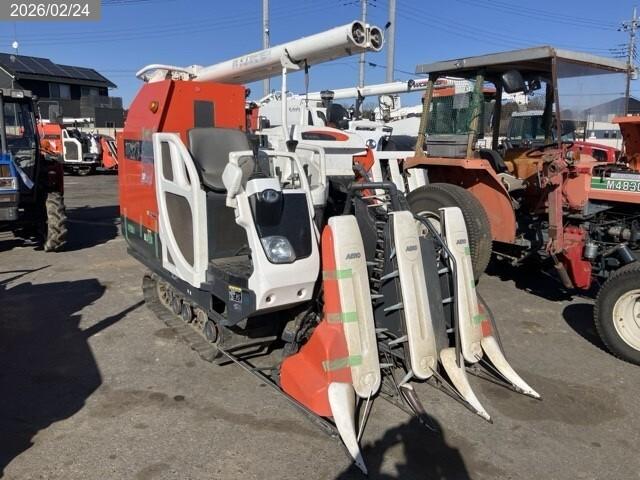 クボタ コンバイン 写真