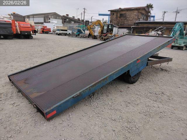  コンバイントレーラー 写真