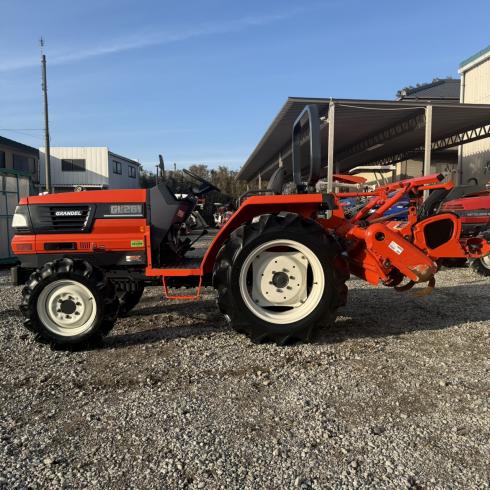 トラクター GL261 写真４