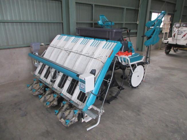 田植機 NSU60-F 写真４