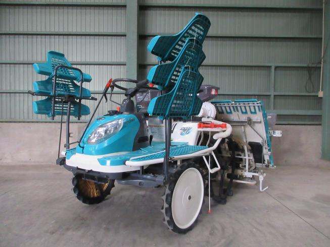 クボタ 田植機 写真