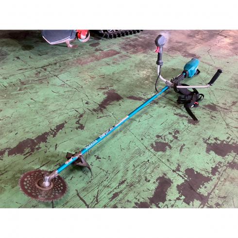 草刈機 MUR369 写真３