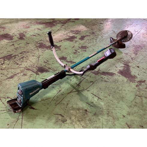 マキタ 草刈機 写真