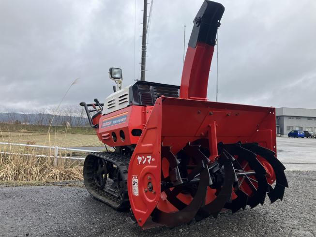 ヤンマー 除雪機 写真