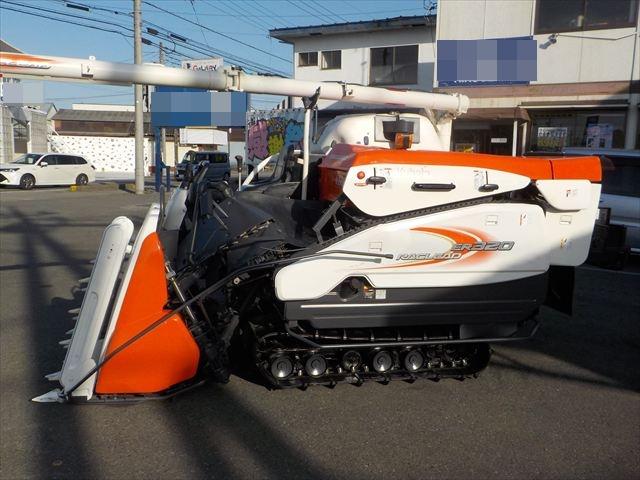 コンバイン ER320 写真３