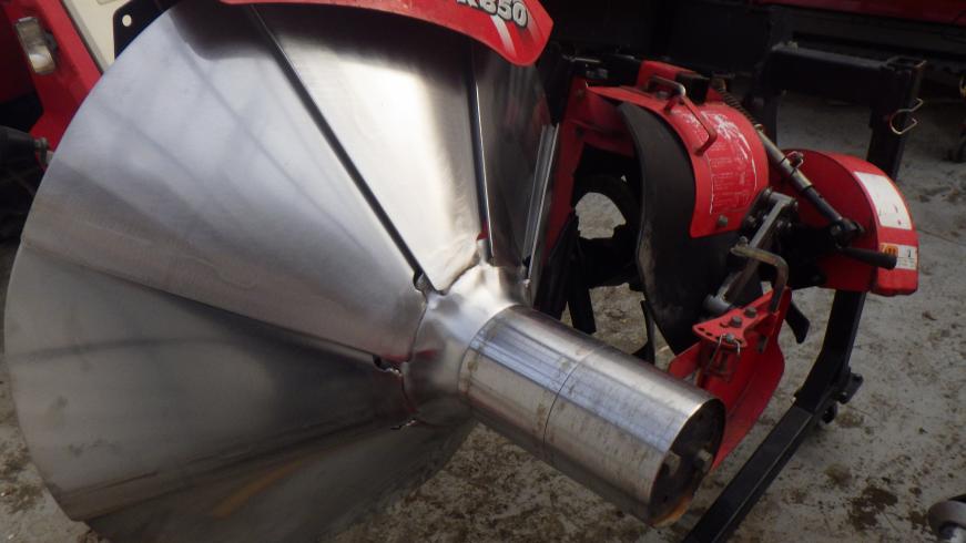 コバシ 畦塗機 写真