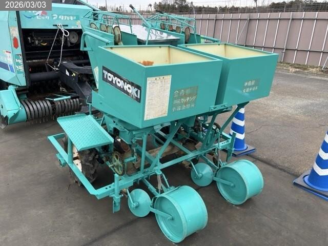 十勝農機 ポテトプランター 写真