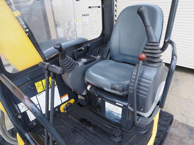 バックホー PC30UU-5 写真６