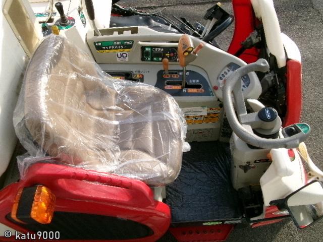 コンバイン AJ216 写真４