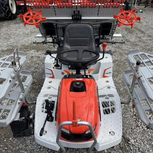 田植機 PW4R 写真４