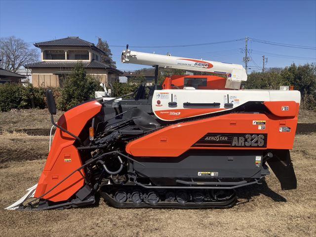 コンバイン AR326 写真４