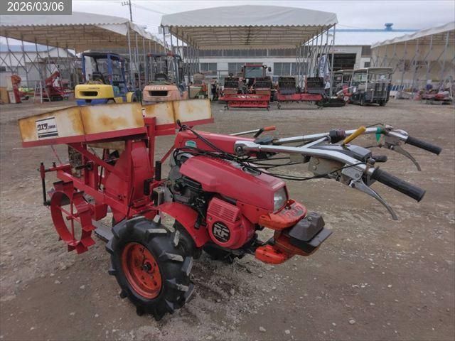 ウエダ 里芋植付機 写真