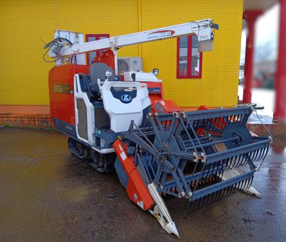 クボタ 汎用コンバイン 写真