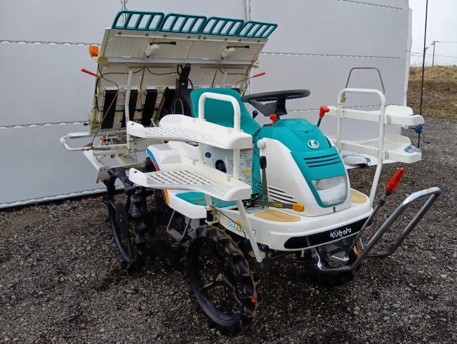 クボタ 田植機 写真