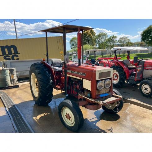 トラクター インターナショナル454S 写真２