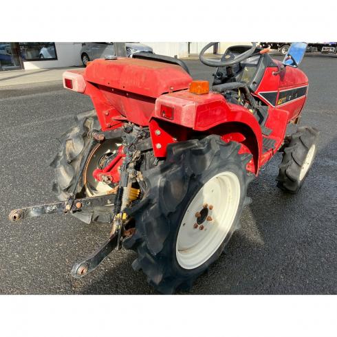 トラクター MT165 写真３