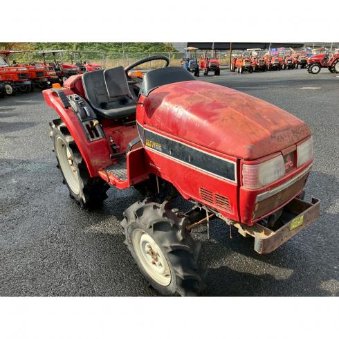 トラクター MT165 写真２