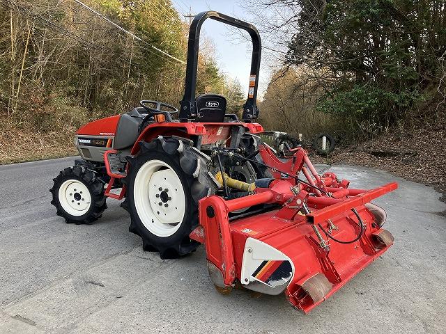 トラクター F-230 写真２