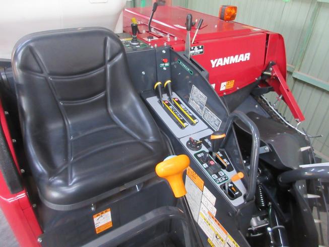 コンバイン YH214 写真８