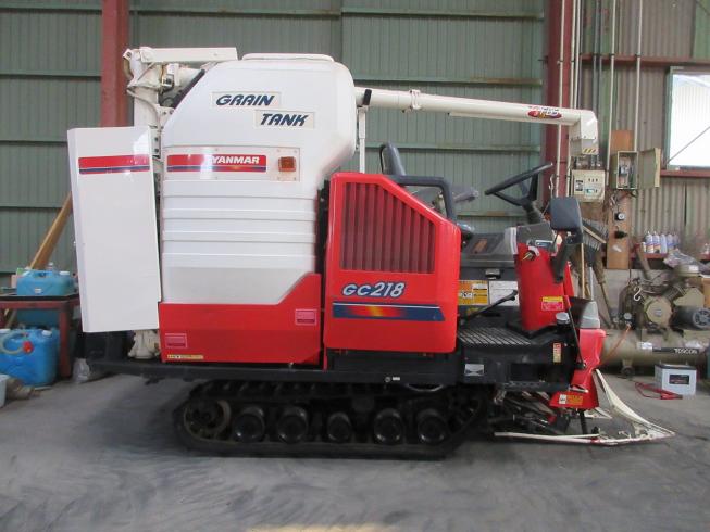 コンバイン GC218G 写真４