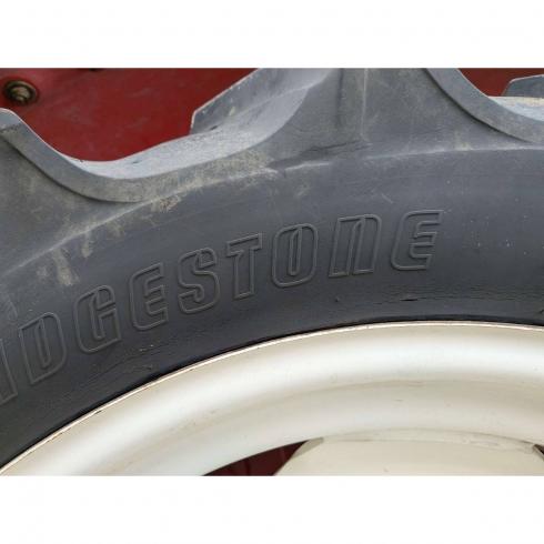 トラクター RS24 写真４