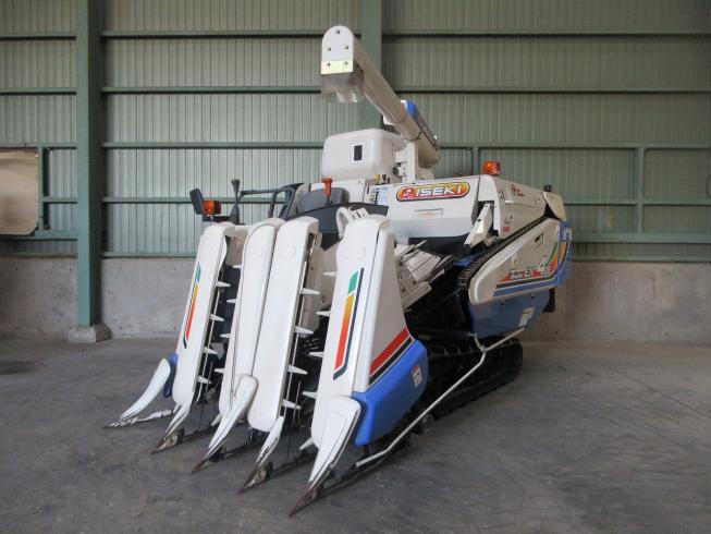 イセキ コンバイン 写真