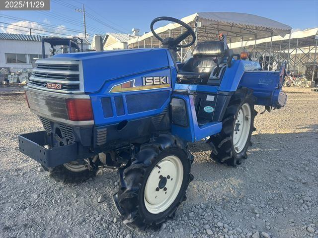 イセキ トラクター 写真