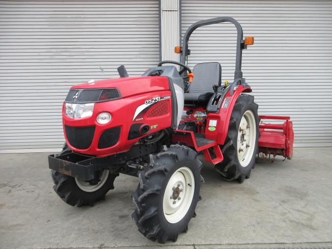 三菱 トラクター 写真