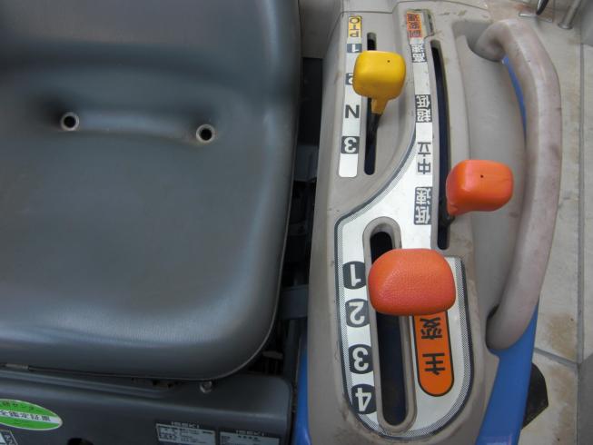 トラクター TH253-QA15VD   写真４