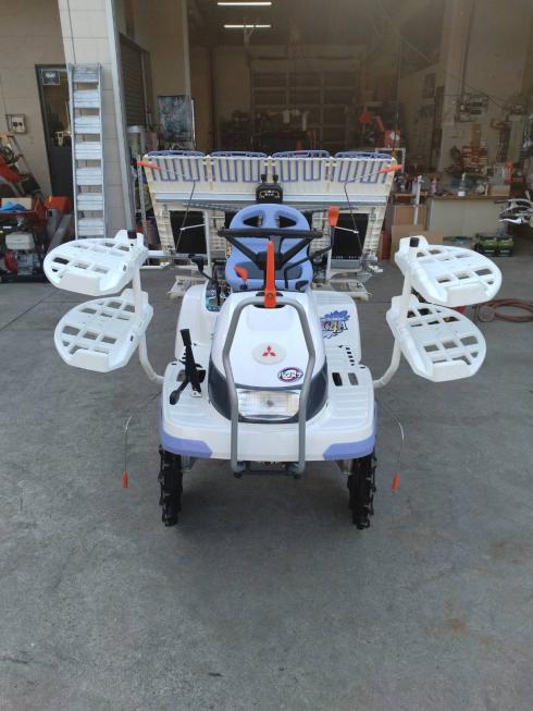 三菱 田植機 写真