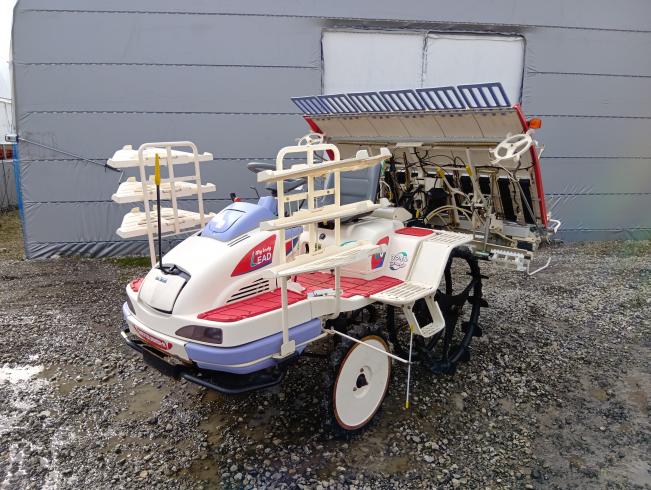 三菱 田植機 写真