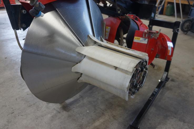 畦塗機 FL750 写真３