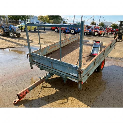 サンワ トレーラー 写真