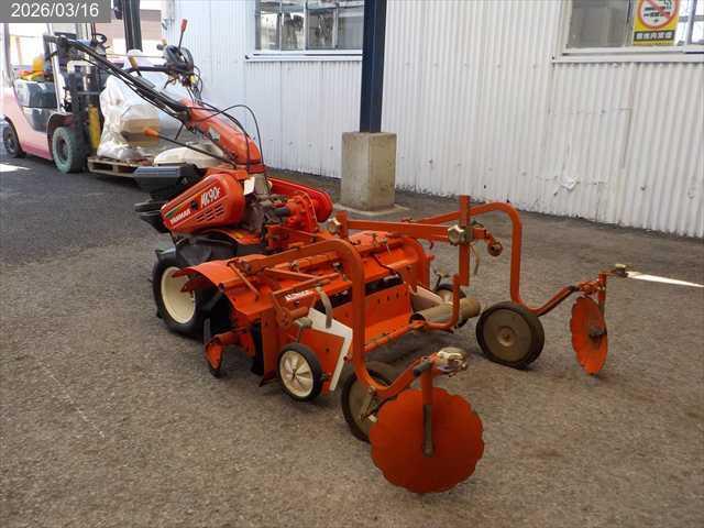 ヤンマー マルチ張り 写真