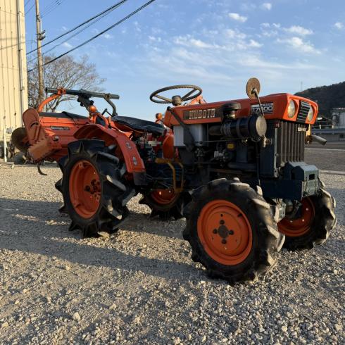 クボタ トラクター 写真