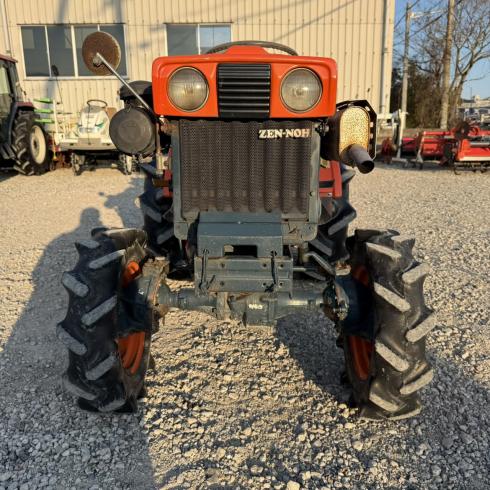 トラクター B7000 写真２