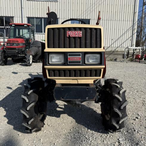 トラクター F15D 写真２