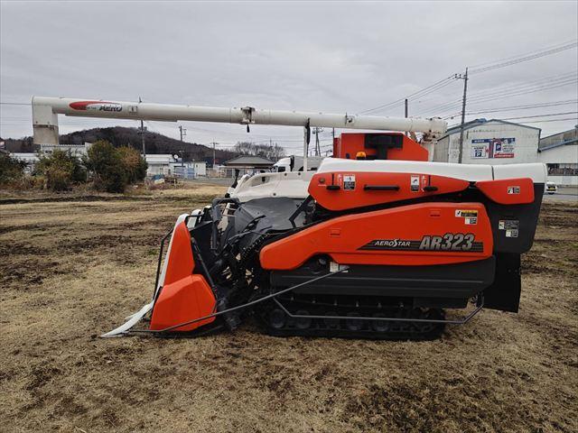 コンバイン AR323 写真４