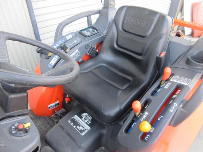 トラクター KB205(F) 写真６