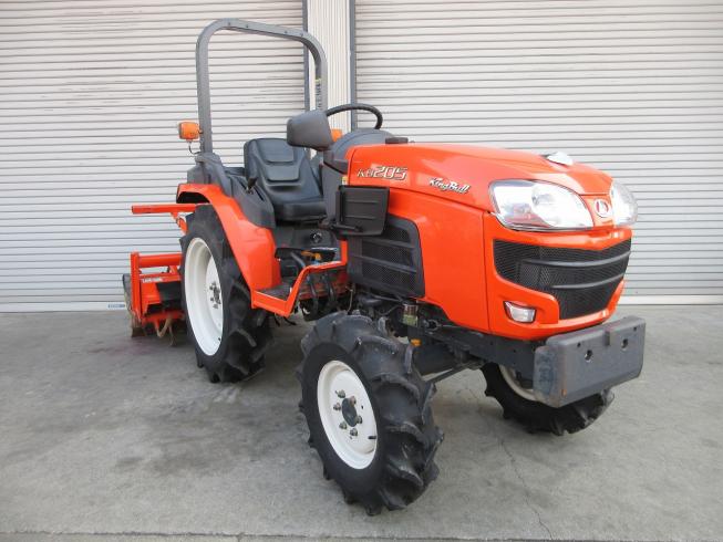 トラクター KB205(F) 写真２