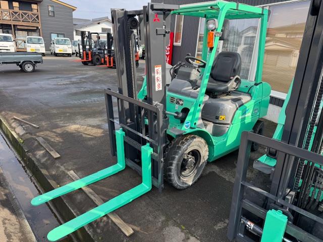 フォークリフト FGE20D 写真２