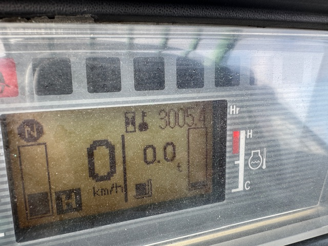 フォークリフト FGE25T 写真７