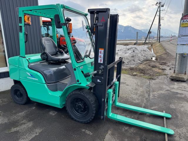 フォークリフト FGE25T 写真２