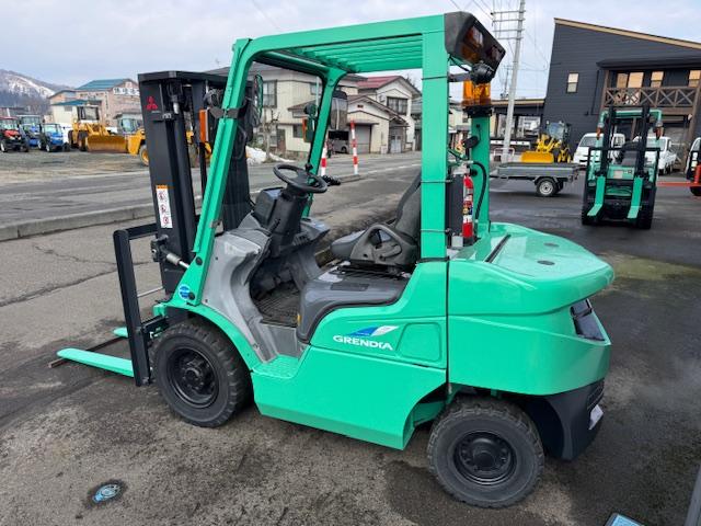 フォークリフト FGE25T 写真４