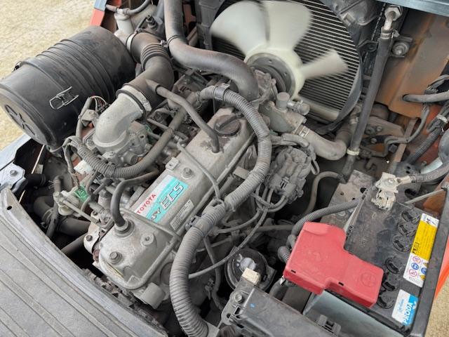 フォークリフト 8FG15 写真７