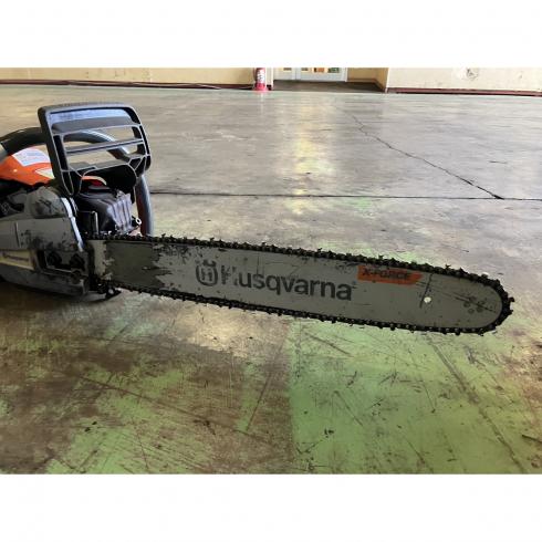 チェーンソー 550XP 写真３