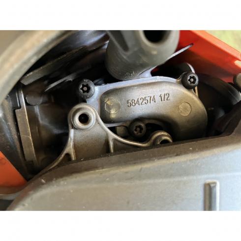 チェーンソー 550XP 写真７